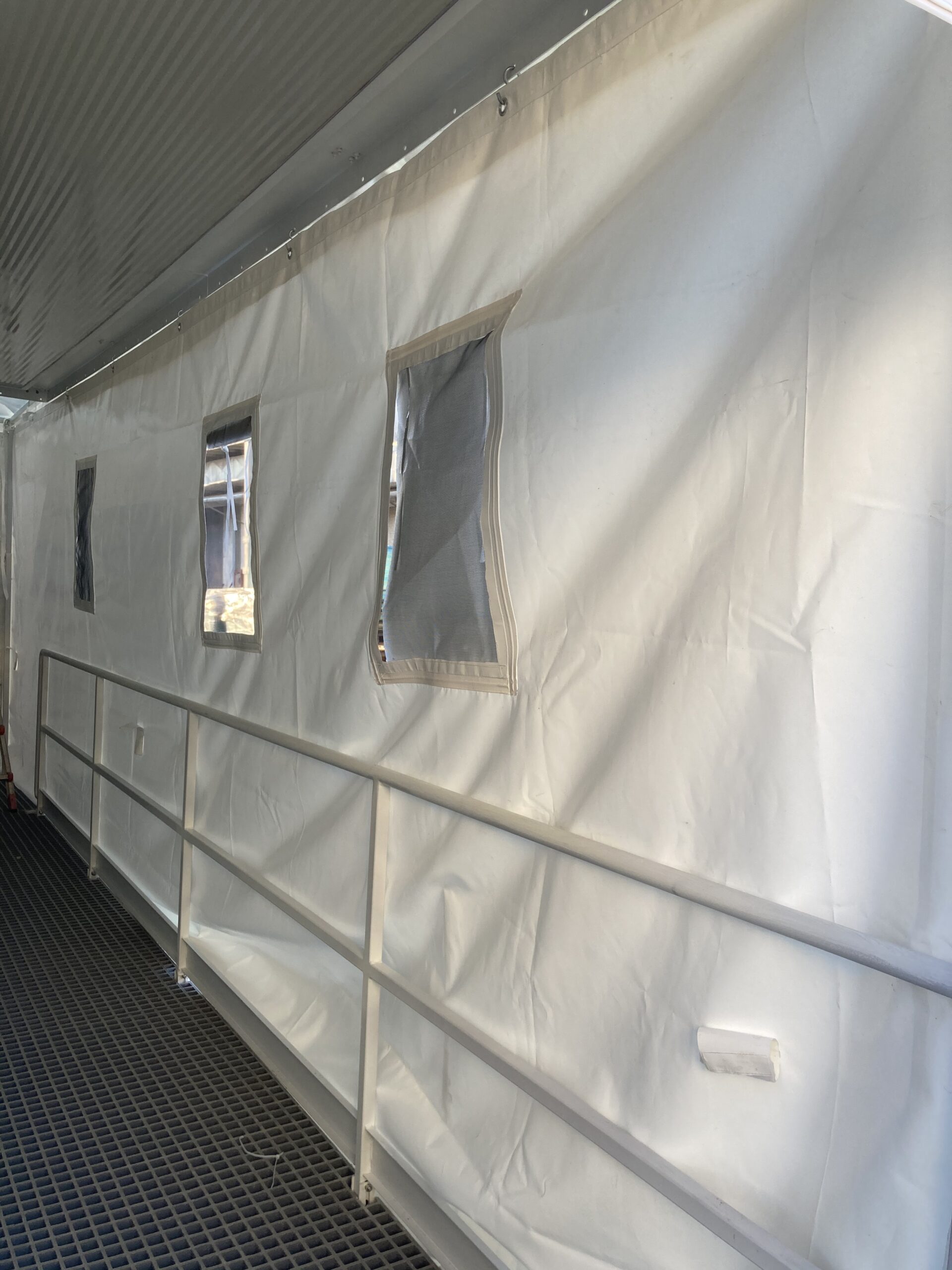 shelter doccia spogliatoio asciugatura